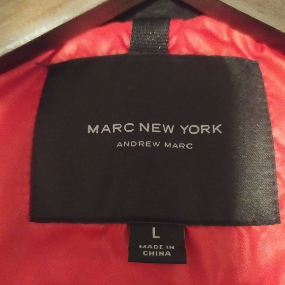 NWOT Marc New York Andew Marc Red Puffer Coyote Fur Hood Large - Picture 10 of 14